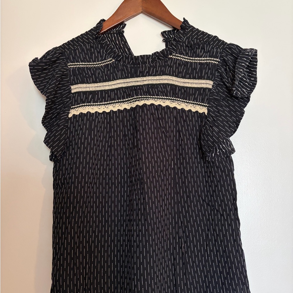 NWT Mine Black Patterned Ruffle Sleeve Blouse with Cream Trim